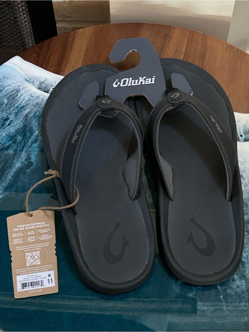 OluKai 'Ohana Sandals for Men - Black/Dark Shadow - 11M. FIRM PRICE